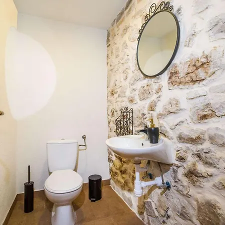 Stone Villa Miandri *