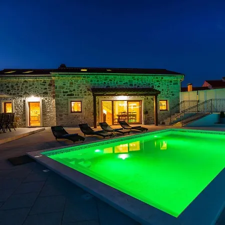 Stone Villa Miandri * Debeljak